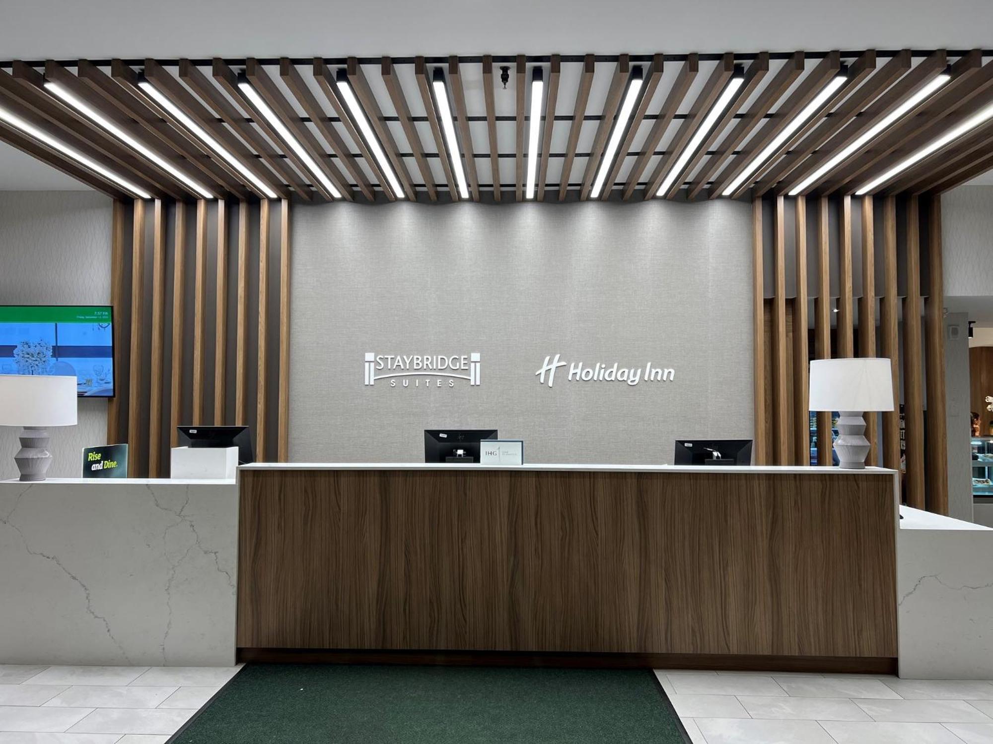 Holiday Inn Hotel & Suites St.Catharines-Niagara By Ihg Sainte-Catherine Esterno foto